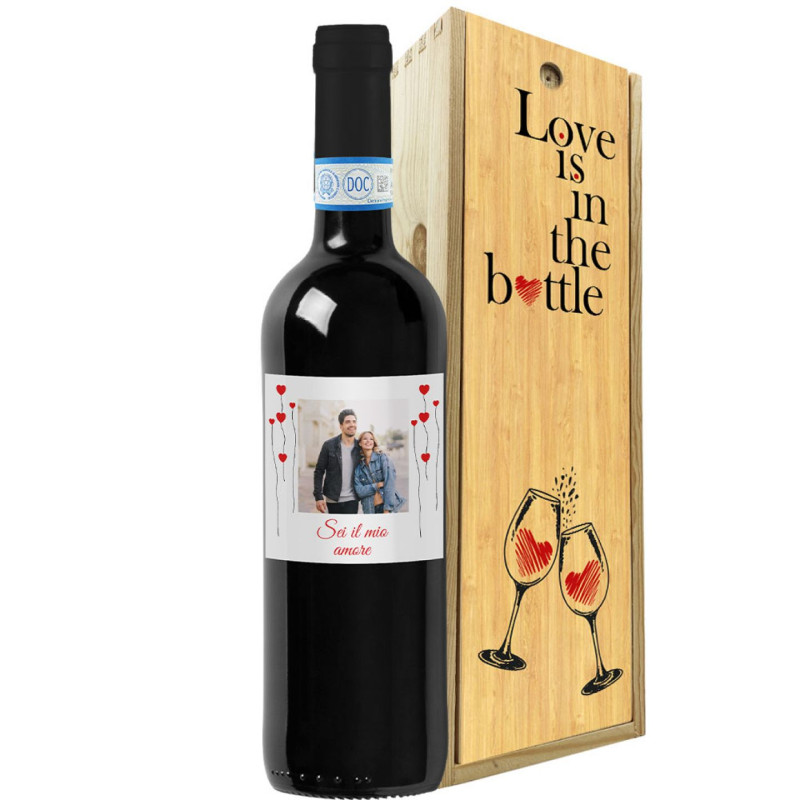 Bottiglia personalizzata e cassetta in legno per San Valentino